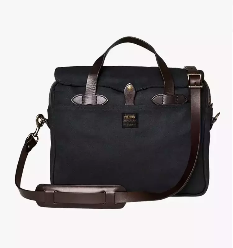 The Best Messenger Bags for Men: Style Meets Functionality