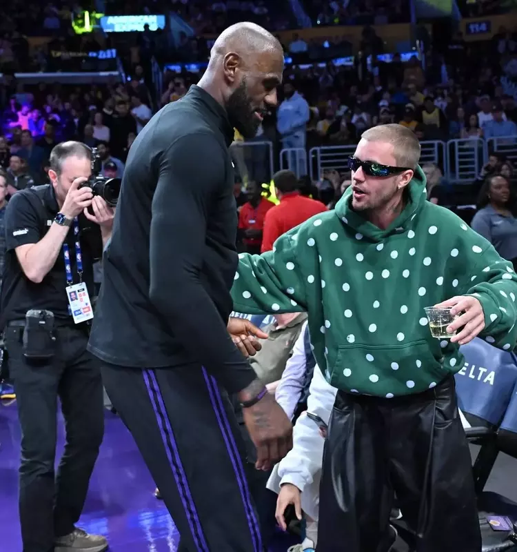 Justin Bieber's Skylrk Hoodie Spotted Courtside