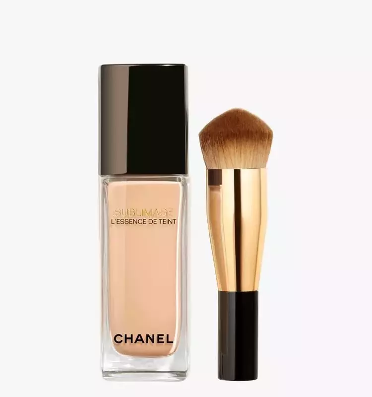 Makeup Wisdom for the Golden Years: Embracing Radiance Over Concealment