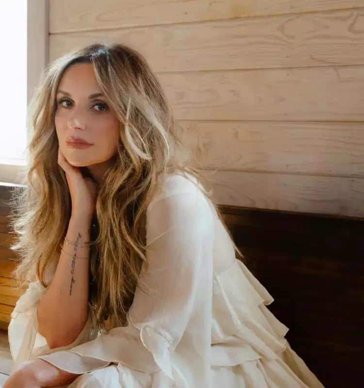Carly Pearce's 'Church Girl' Sparks Dialogue on Faith and Modern Living