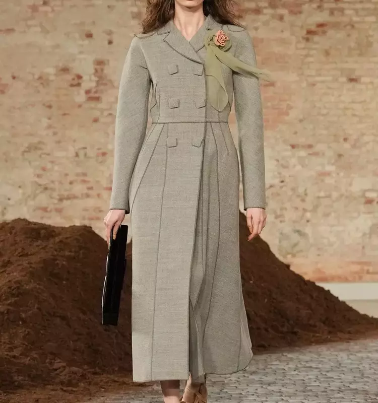 Moschino's Latest Fall 2026 Ready-to-Wear Collection Unveiled