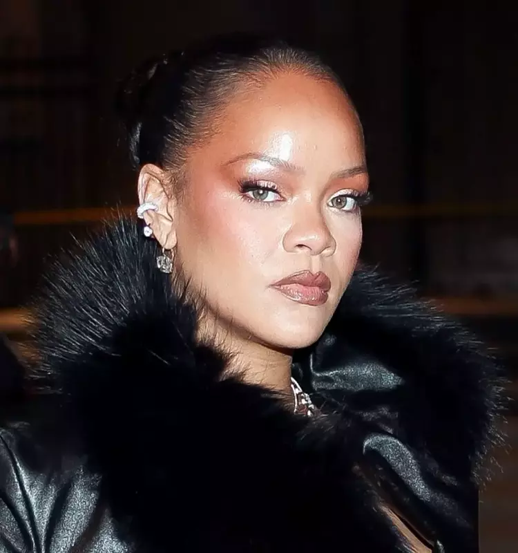 Rihanna Teases New Album with Late-Night Studio Session Reel
