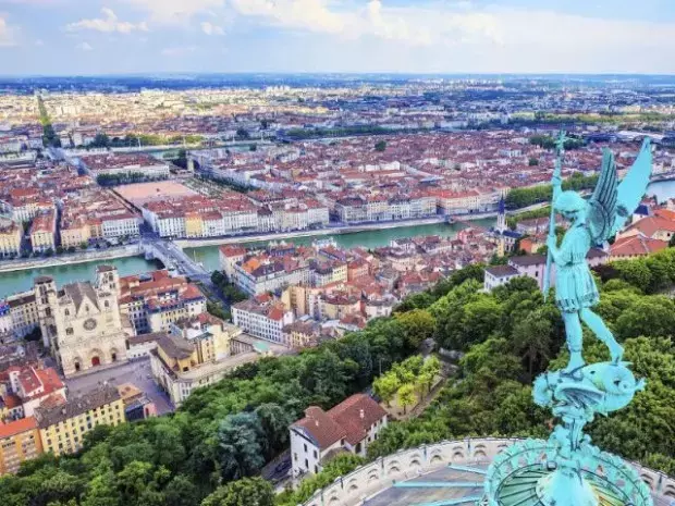 Bilan de la Mandature à Lyon et Perspectives pour les Municipales 2026 : Projets, Attentes Professionnelles et Propositions des Candidats