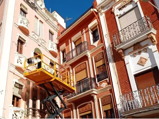 L'Espagne: Un Leader Mondial de la Céramique Architecturale