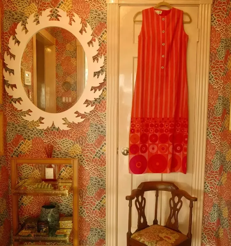 The SIL Relaunches: Revitalizing Vintage Fashion Through Personal Narratives