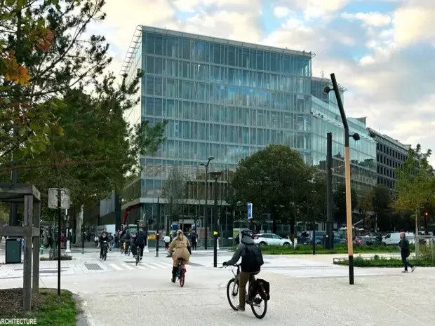 EDF d￩m￩nage au cœur de Paris : un nouveau chapitre architectural à Porte Maillot