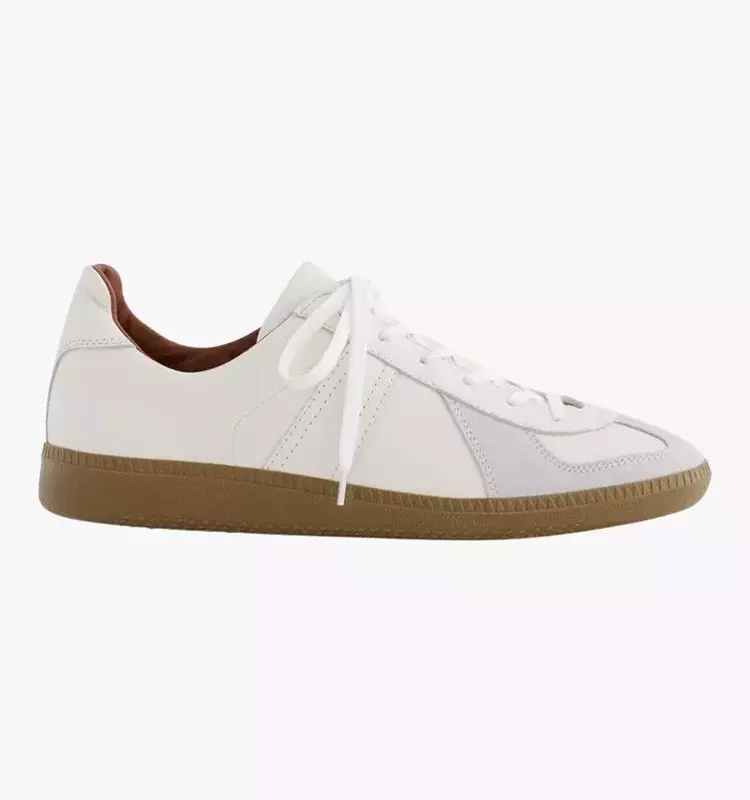 The Ultimate Guide to Business Casual Sneakers for Men