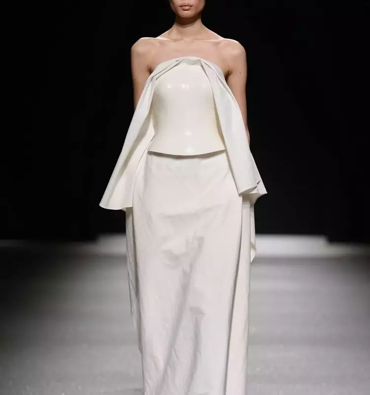 Issey Miyake Fall 2026 Ready-to-Wear Collection: A Vision of Modern Elegance