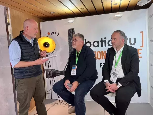 Innovations en Matériaux Biosourcés : Peintures et Isolants Textiles Recyclés