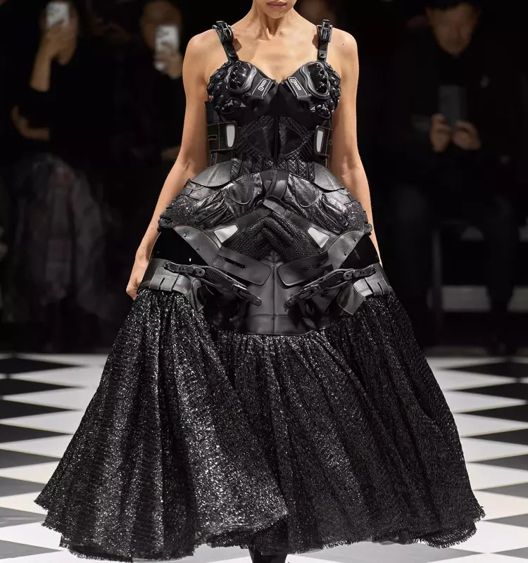 Junya Watanabe's Fall 2026 Ready-to-Wear Collection: A Vision of Avant-Garde Elegance
