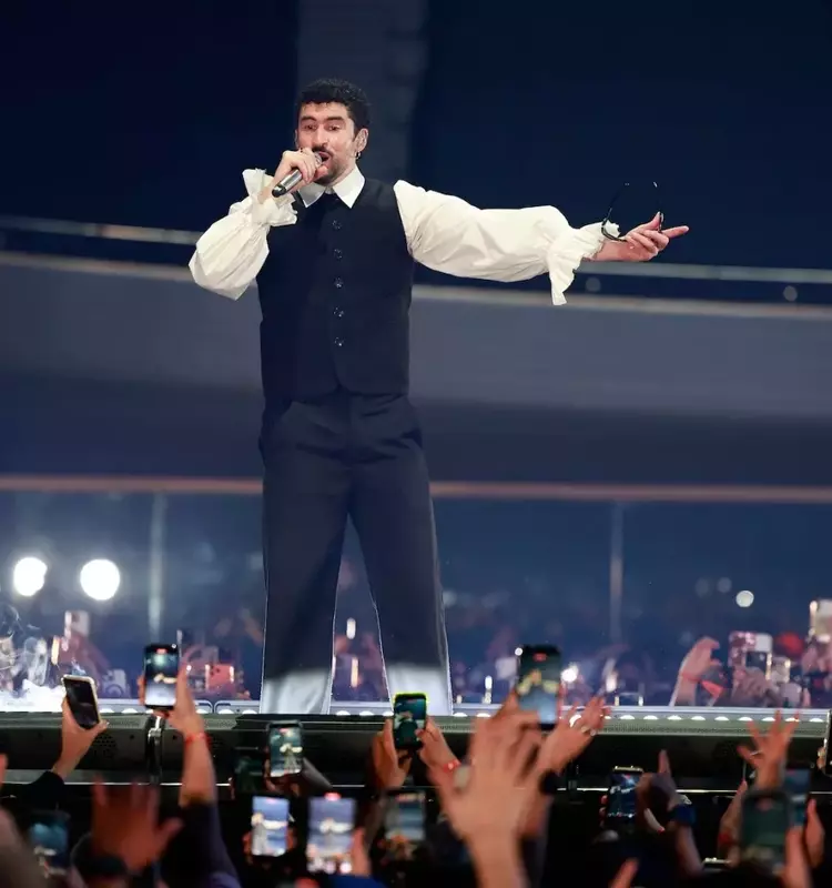 Bad Bunny's Debut Asia Concert in Tokyo: A Fusion of Cultures and Global Superstardom