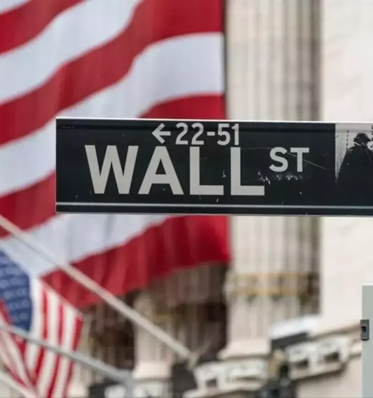 Stock Market Today: Futures Rise as Trump Hints at Iran Conflict Resolution; Lumentum, Coherent, Strategy, Oracle in Focus