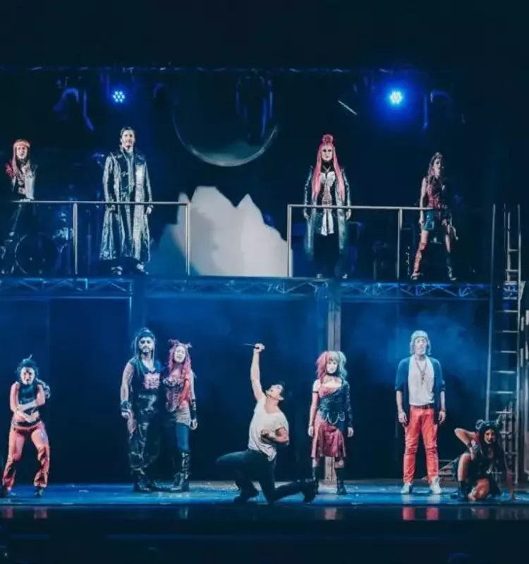 “We Will Rock You” a Ferrara: Il Musical dei Queen Tra Ribellione e Futuro
