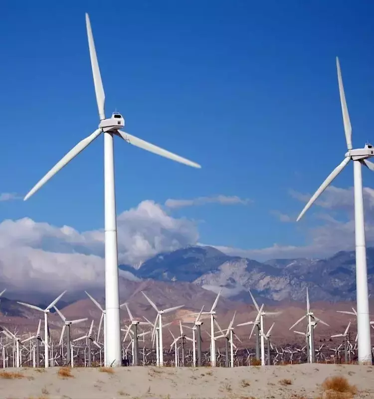 Evercore's Price Target Update for Clearway Energy: An In-Depth Look at Analyst Ratings and Financial Performance