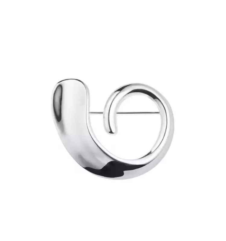 Elevate Your Style: 8 Chic Ways to Wear Brooches