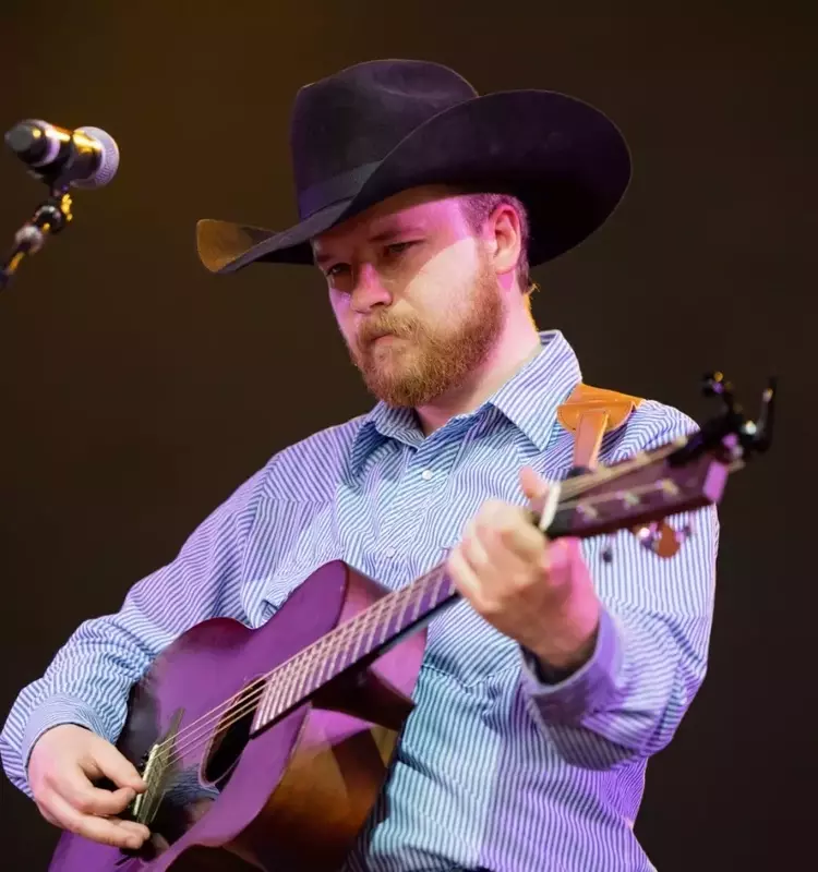 Colter Wall Halts Tour for Mental Health