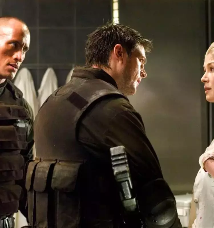 Rosamund Pike Reflects on the Catastrophic Experience of Filming 'Doom'