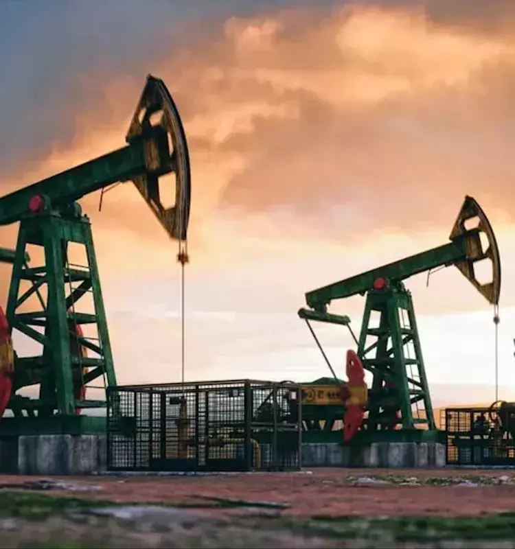 Leading Oil Stocks for Long-Term Investment