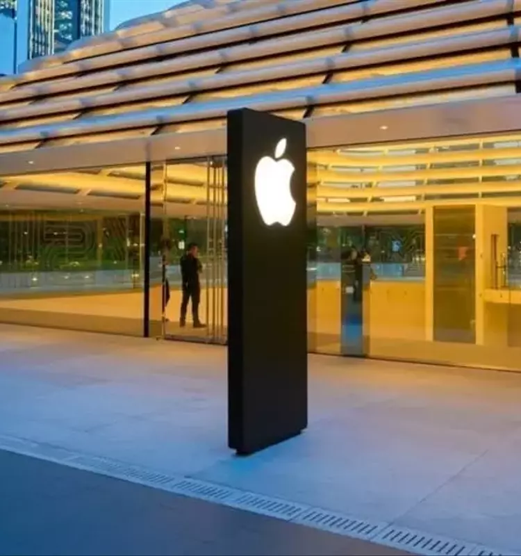 Apple's Week in Review: App Store Changes, F1 Success, and Market Discussions