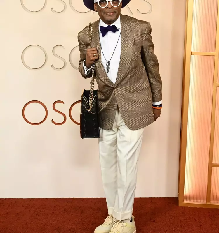 Spike Lee's Unconventional Style Statement at the 2026 Oscars