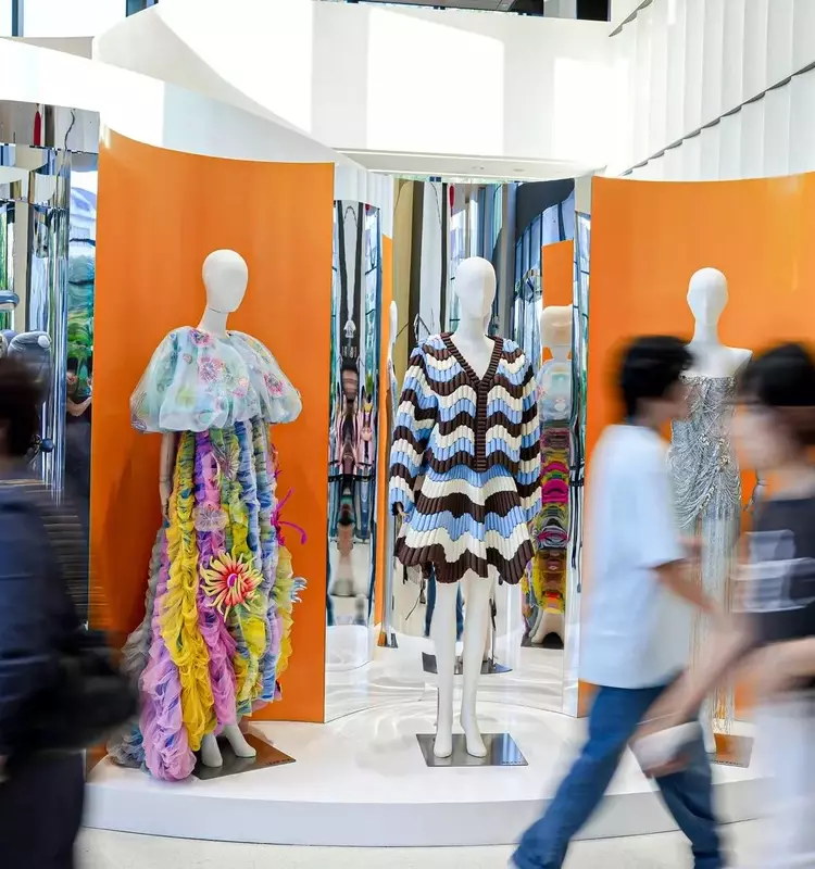 Shanghai Fashion Week Unveils Diverse Fall/Winter 2026 Schedule