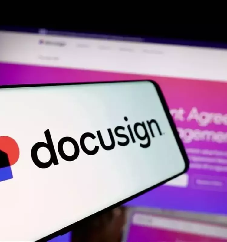DocuSign's Q4 Earnings Outlook: AI Integration and Shifting Metrics Take Center Stage
