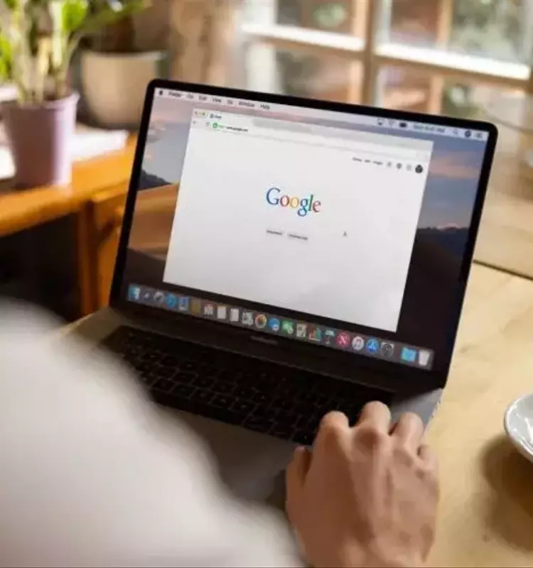 Alphabet (GOOGL) Receives Positive Analyst Outlook
