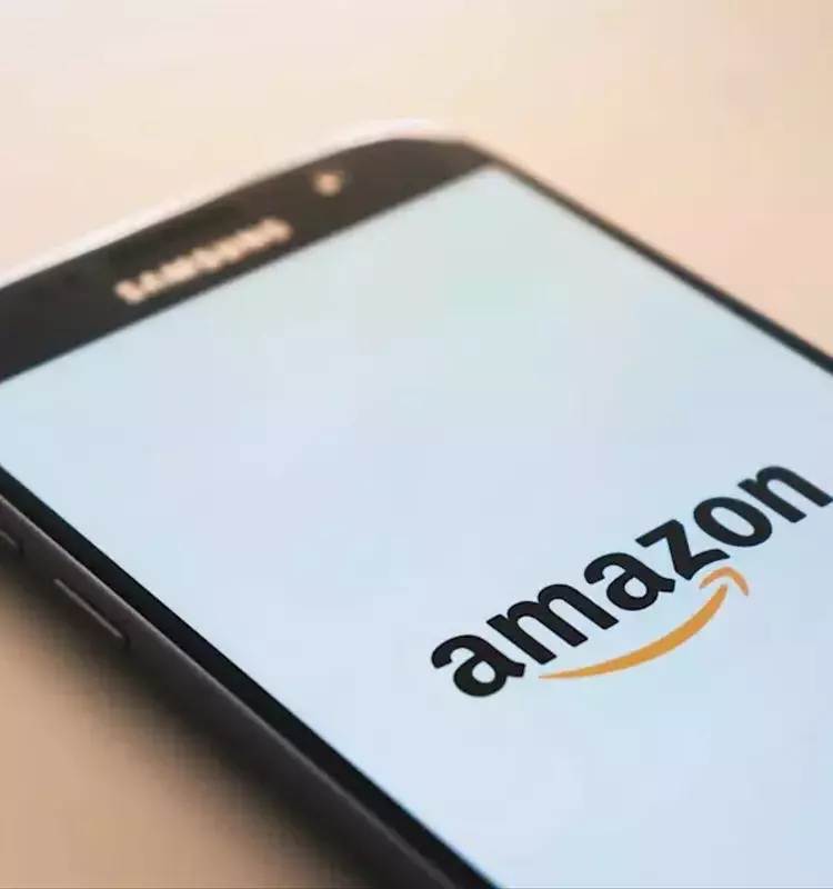 Wolfe Research Elevates Amazon's Price Target Amid AWS AI and Data Center Expansion
