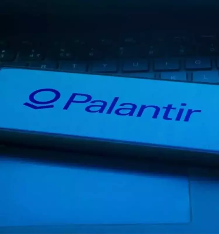 Palantir Stock Soars on Naval Partnership and Strong Analyst Outlook