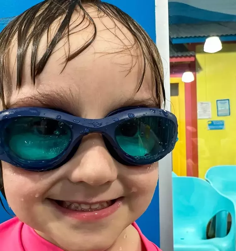The Ultimate Guide to Kids' Swim Goggles: Protection and Comfort for Every Young Swimmer