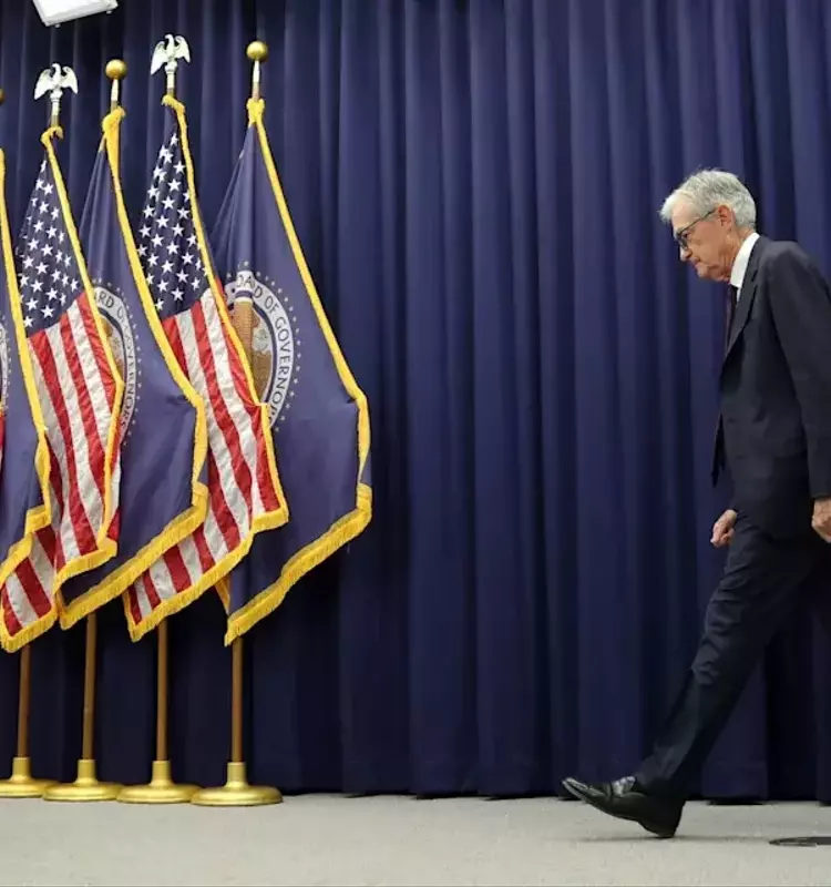 Federal Reserve Faces Policy Dilemma Amid Oil Shocks and Economic Uncertainty