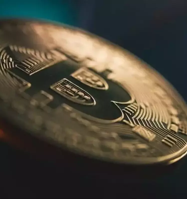 Bitcoin Predicted to Plummet 30-40% Before Reaching a "True Bottom"