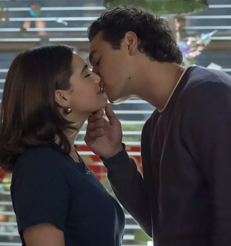Prime Video Unveils Teaser for "Off Campus" Hockey Romance Series, Sets May Premiere