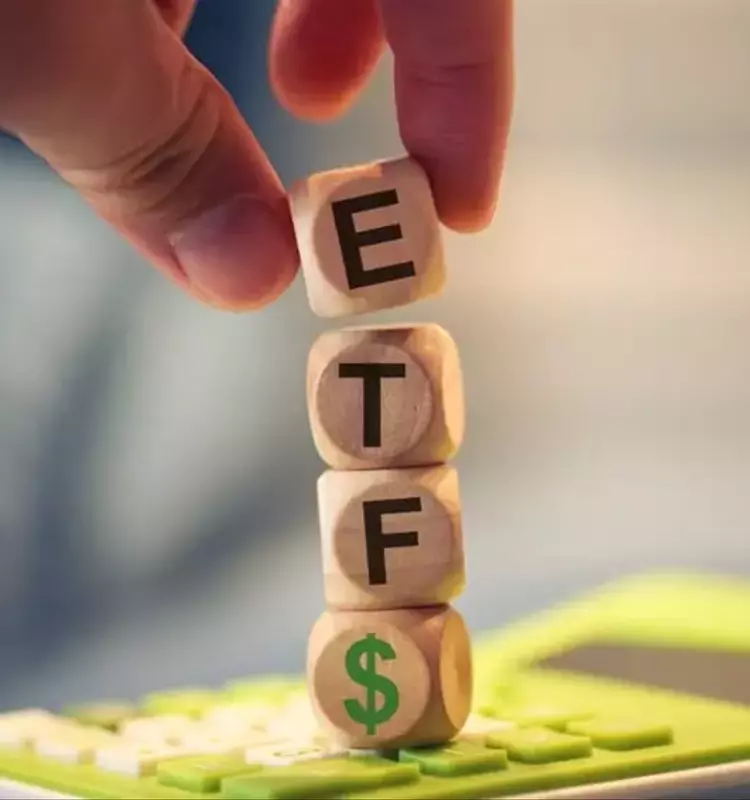 Institutional Investors Drive ETF Market Rebalancing Amidst Shifting Strategies
