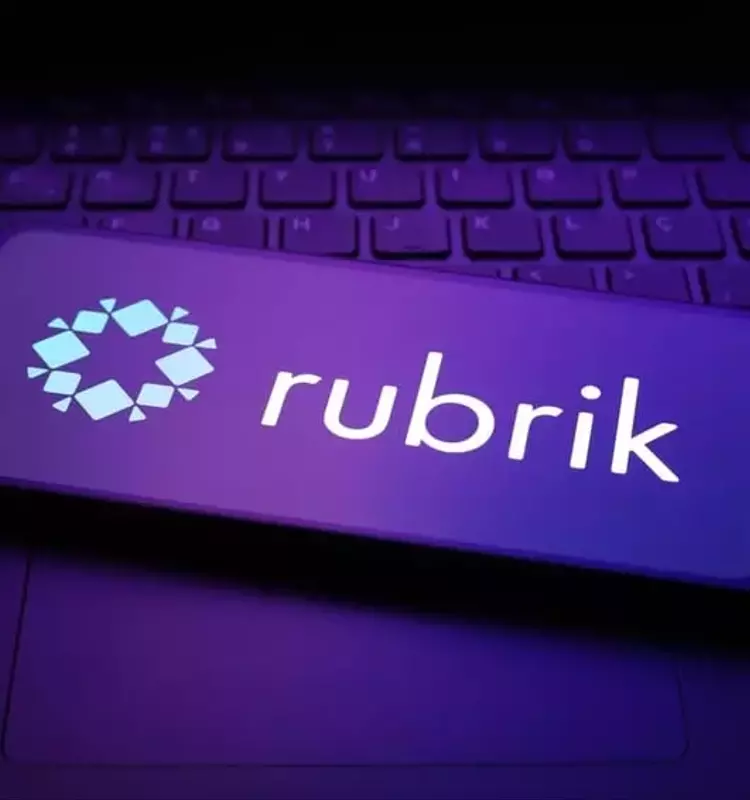 Rubrik Initiates Bullish Coverage Amidst Key Analyst Ratings