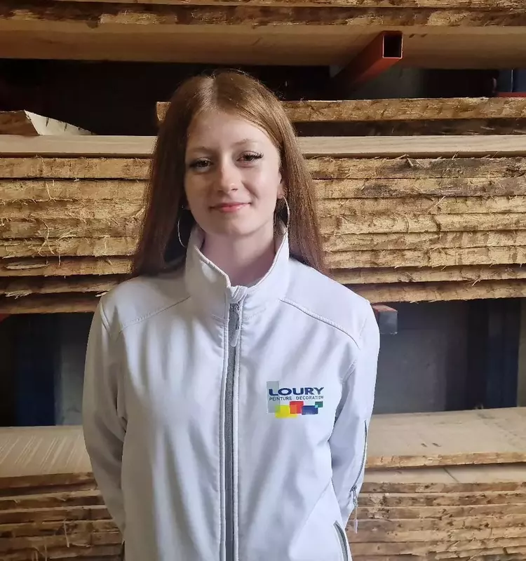 Jeunes talents féminins redéfinissent l'artisanat en Bretagne