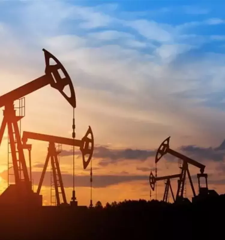 Diesel Price Surge Raises Inflation Concerns Beyond Gasoline