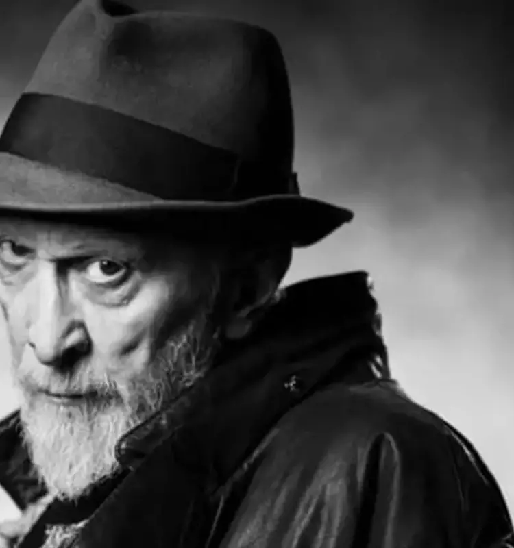 Frank Miller Lends Iconic Touch to 'Teenage Mutant Ninja Turtles' Anniversary Issue