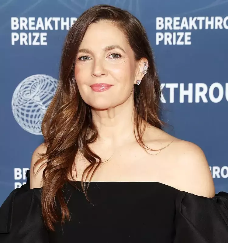 Drew Barrymore's Dating Profile: An Audience Critique