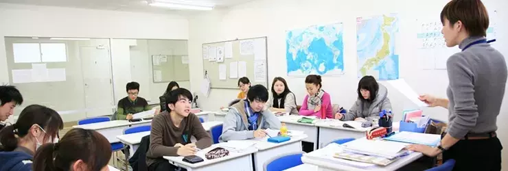 Japanese Language Courses: Structure, Learning Systems, and Educational Context