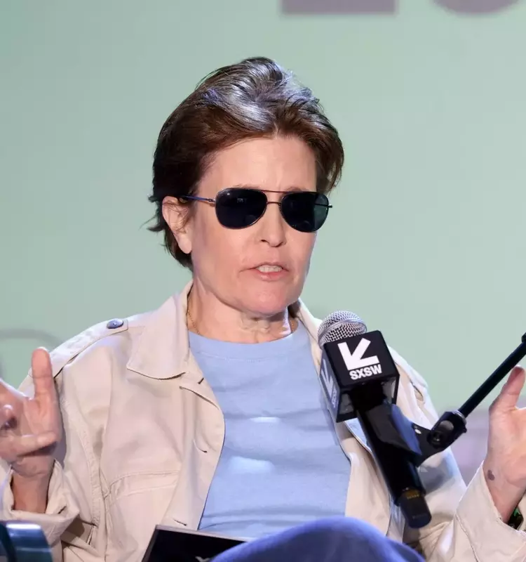 Kara Swisher's Stance on CNN and the Ellison Acquisition
