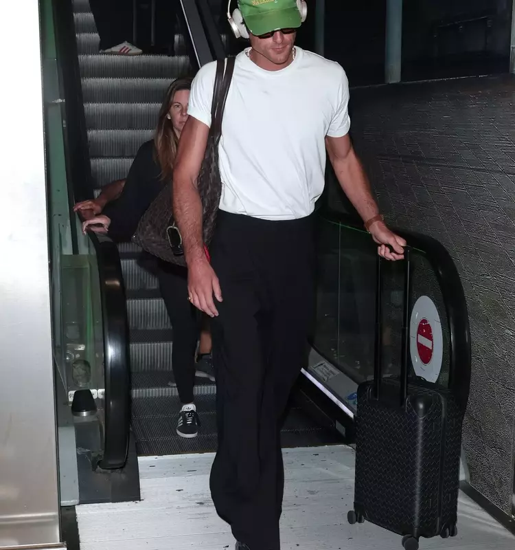 Celebrity-Approved Baseball Caps: A Style Essential
