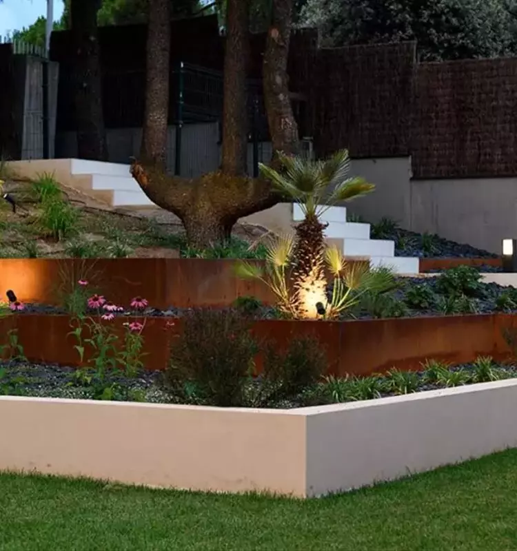 El Jardín Terapéutico: Un Aliado Vital para el Bienestar en la Vejez