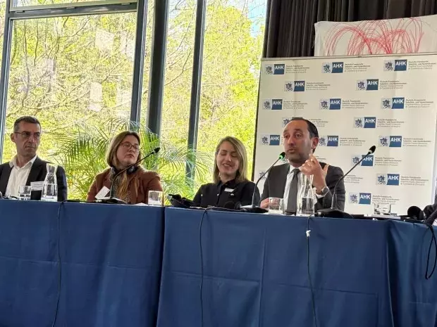 Décarbonation des Bâtiments : L'Innovation Française et Allemande face à l'Urgence Énergétique