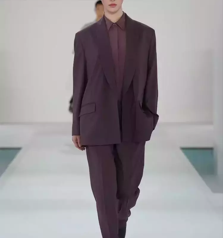 Cos Unveils Spring/Summer 2026 Collection with Focus on Textured Fabrics and Refined Tailoring