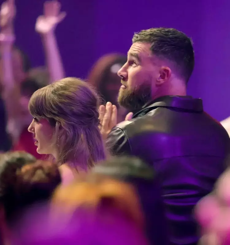 Taylor Swift and Travis Kelce's Awards Show Debut