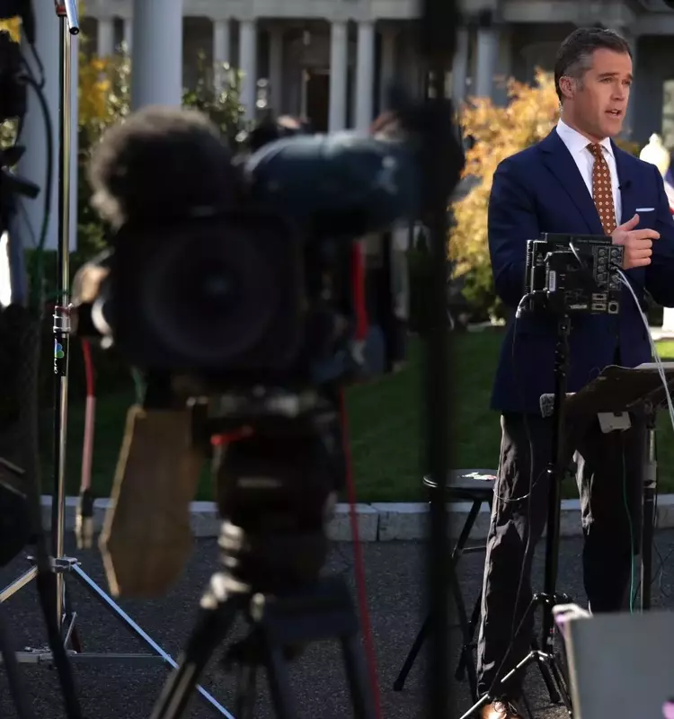 Veteran Journalist Peter Alexander Departs NBC News After Two Decades