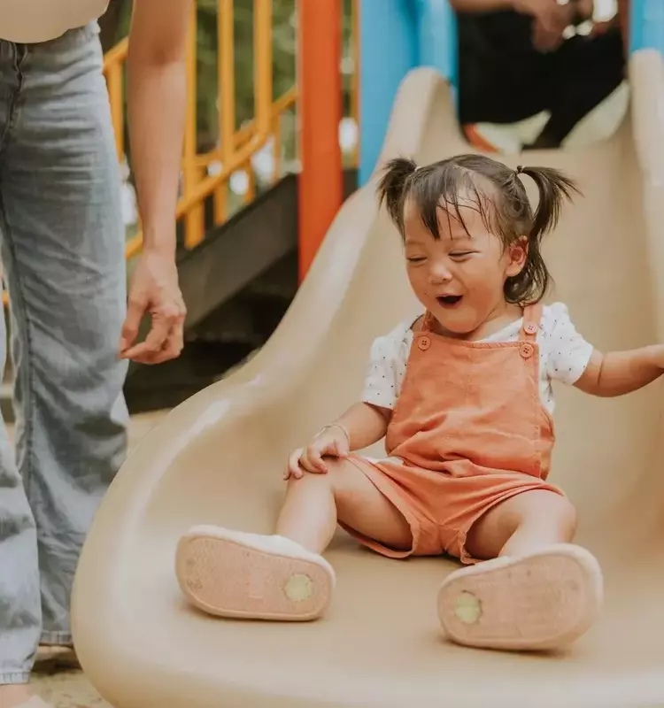Understanding Panda Parenting: Nurturing Independent Children with Trust and Empathy