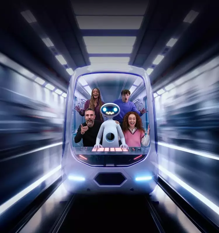 The Black Mirror Immersive Experience Debuts in Montreal, Blending Physical and Virtual Reality