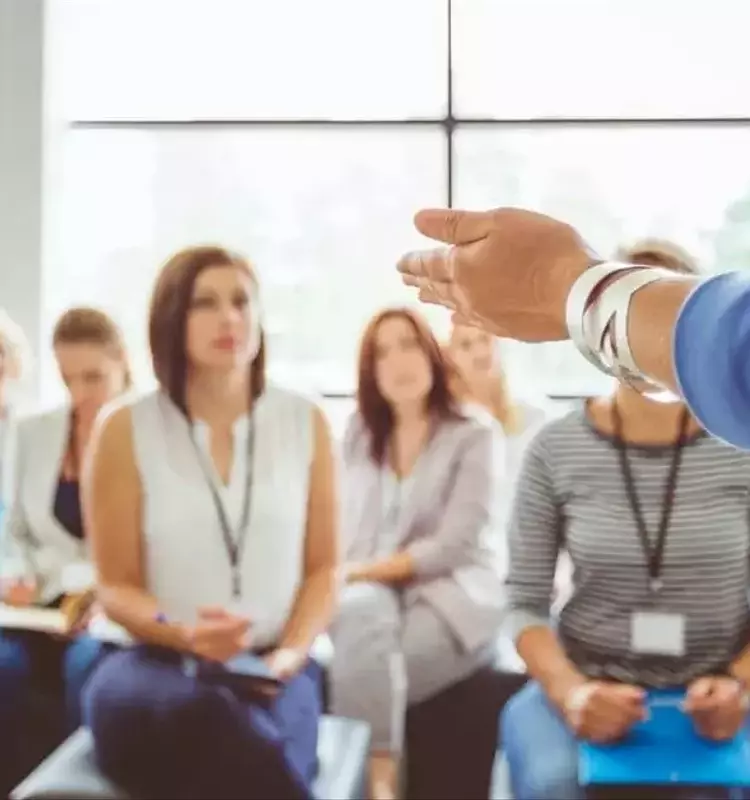 Corporate Culture Training: Definition, Principles, and Organizational Impact